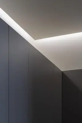 a room with a white ceiling and black walls at Cosy Loft's Valencia in Catarroja