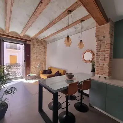 Céntrica y encantadora vivienda.