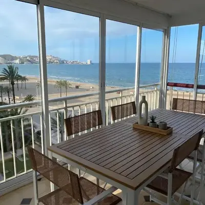 Cara al mar