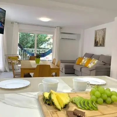 NEW STYLISH BEACH FRONT APARTMENT
