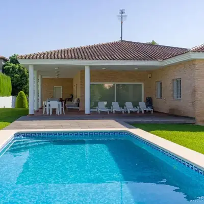 Casa Chalet Villa con piscina