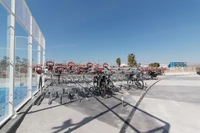 a group of bikes parked next to a building at Moderno apartamento con 2 terrazas en Gran Canet by Global Vacacional in Canet de Berenguer
