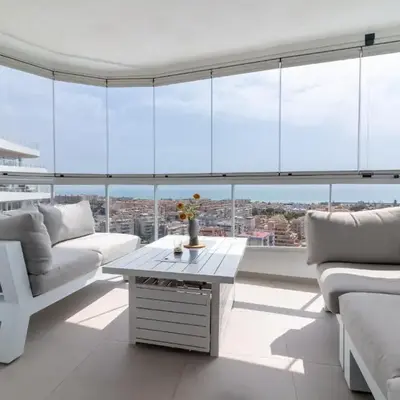 Moderno apartamento con 2 terrazas en Gran Canet by Global Vacacional