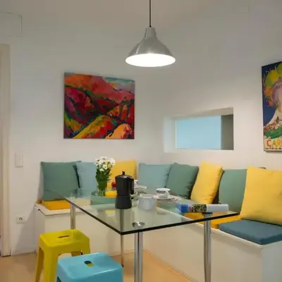SingularStays Reina II