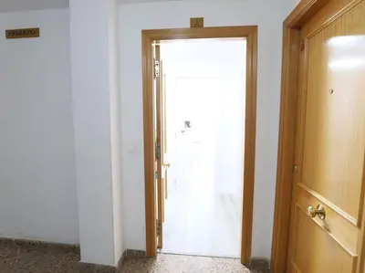 an open door to a shower in a room at Esplendido apartamento para 6 personas by Hometels in Puerto de Sagunto