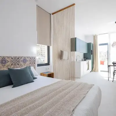 FLORIT FLATS - Stylish Studio by the Joaquin Sorolla Station
