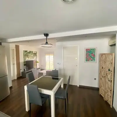 Calm Jungle Apartment Near Valencia