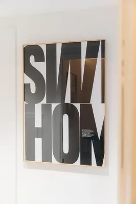 a picture of a sign with the words skip hop at Lovely Exclusivity in Valencia Center in Valencia