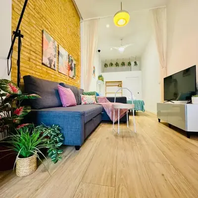 Relaxing BeachSide Cabanyal Loft