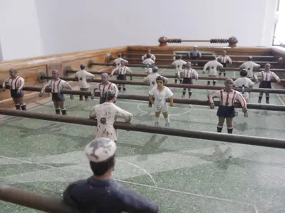 a group of toy men in a wrestling ring at Casa Vistalmar in Cullera