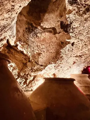 a view of a cave with a rock wall at Villa Valeria, Casa con Cueva privada del 1748 in Requena