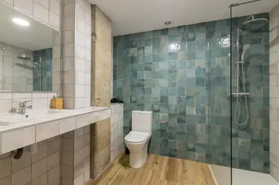 a bathroom with a toilet and a sink and a shower at NEW Beach Flats Valencia 3 in Valencia