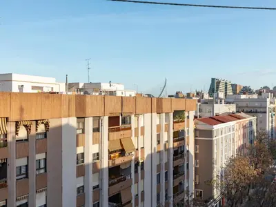 a view of a city skyline with buildings at Montolivet Gulliver in Valencia