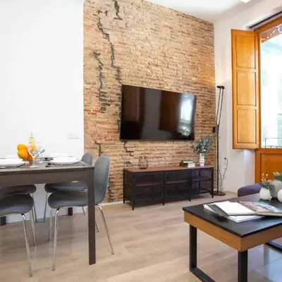 SingularStays Plaza Redonda II