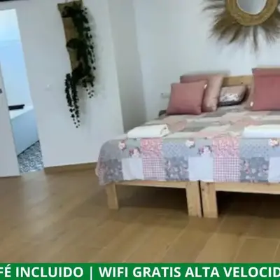 ALZIRA BONITA APARTAMENTO CON TERRAZA Y JACUZZi EXTERIOR