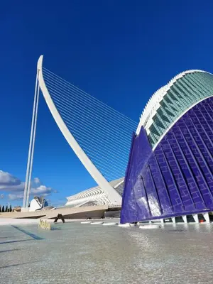a view of a building with a blue at Luxe Appartement in Valencia - Dichtbij strand in Valencia
