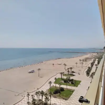 Apartamento frente a la playa