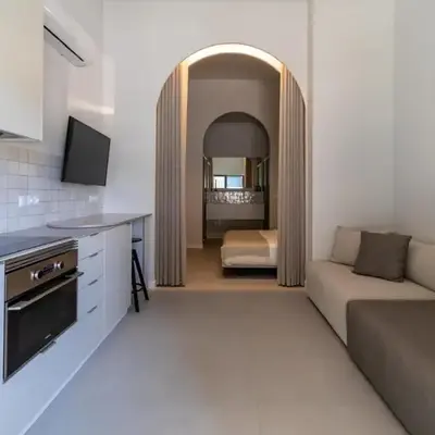 Valencia Malvarrosa point white