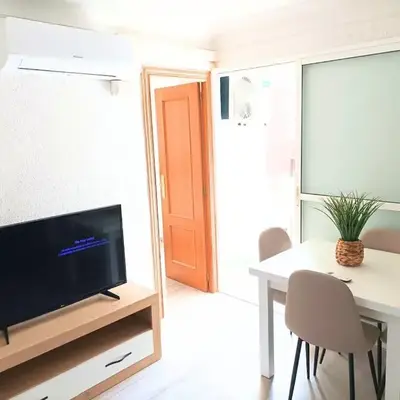 El Cabañal 400 meters from the Beach