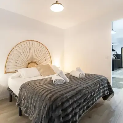 LN4 - Loft Valencia Espacioso y acogedor estudio cerca del metro zona Ayora