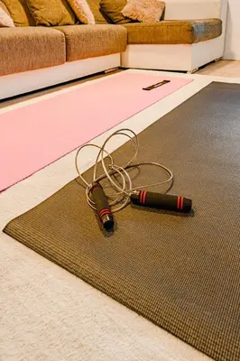 a pen on a rug on the floor in a living room at Cabanal Beach House - 10 min to ocean , FastWifi , SmartTV, AC in Valencia