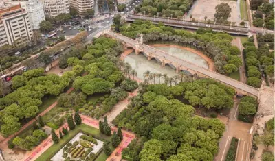 an aerial view of a bridge over a river at Parque de Cabecera & Bioparc Apartment in Valencia