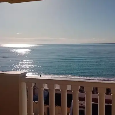 vistas panoranicas al mar desde su terraza