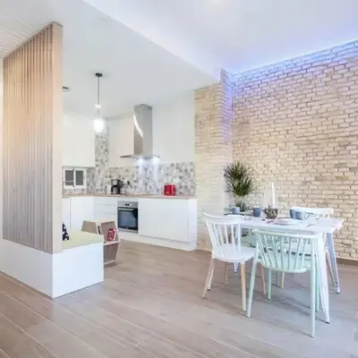 new apartment 4 pax front central station wifi