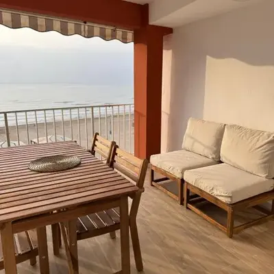 Apartamento en Primera Línea