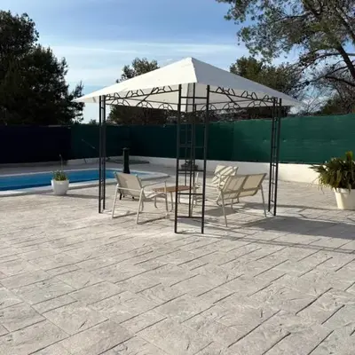 Chalet con piscina dogfriendly