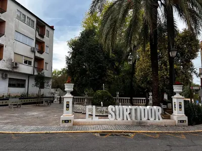 a sign that reads subordoit in front of a building at El Surtidor in Anna