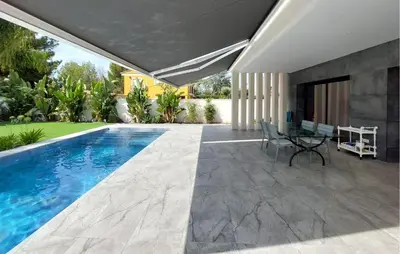 an image of a swimming pool in a house at Amazing Home In Serra in Serra