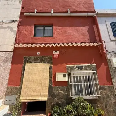 Casita con vistas al Castillo de Cullera