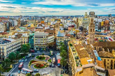 an aerial view of a city with buildings at Apartamento dúplex en el corazón de Valencia in Valencia