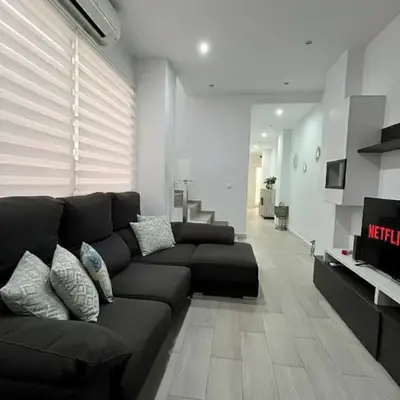 Casa moderna en Manises con 2 terrazas