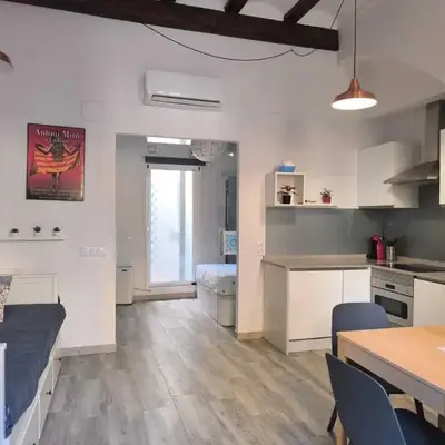 Encantador Loft Cabañal · Playa Las Arenas