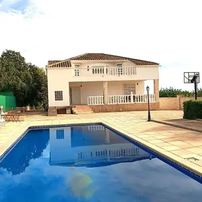 La Villa Blanca