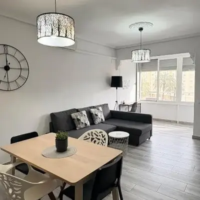 Apartamento con piscina