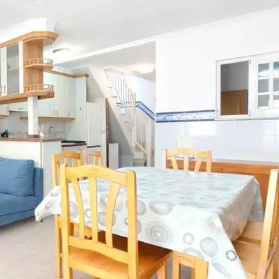 4 Bedroom Stunning Home In Sueca