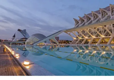 a view of the sydney opera house at night at Apartamento Alameda in Valencia