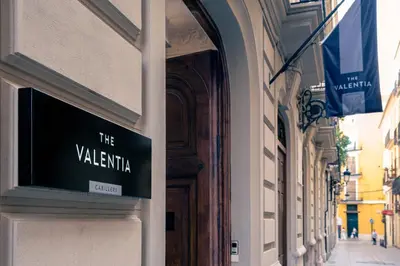 a sign on a building that says the valletta at The Valentia Cabillers in Valencia