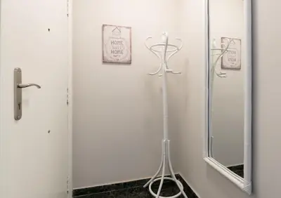 a bathroom with a shower and a mirror at Apartamento valencia centro in Valencia