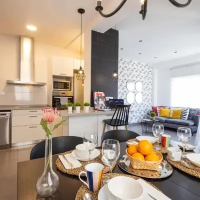FLORIT FLATS - Stylish 2 Bedroom AC Wifi Terrace Attic in Valencia Center