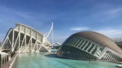 a view of the sydney opera house at Habitaciones Centricas en una casa Valenciana in Valencia