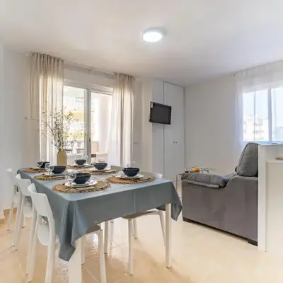 Ideally Located Holiday Apartment