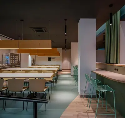 a dining room with tables and chairs at Residencia Universitaria Resa La Concepción in Valencia