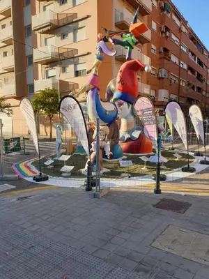 a park with a statue of a disney character at Apartamento equipado playa Valencia OnesDeMar in Valencia