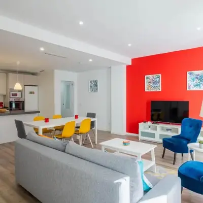 Spacious & Clean Apartment in Quiet Area