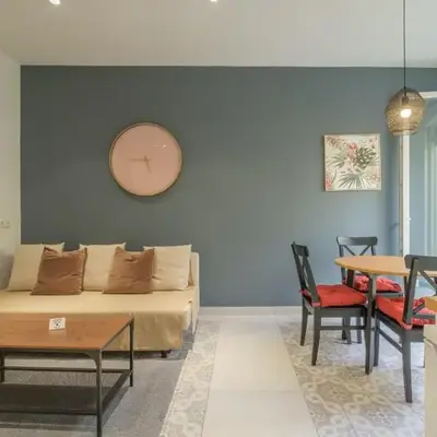 Chic & Comfortable Apartment