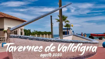 a group of people sitting on a beach at SUNSET ROOM AT FRONT BEACH - HABITACION EN LA PLAYA en Piso compartido in Tavernes de Valldigna